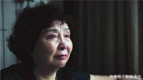 64岁生娃的“最老产妇”，为了两个女儿不敢退休，如今生活乱糟糟