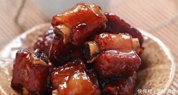 炖排骨时，不要直接焯水，多做一步，排骨才会更好吃！