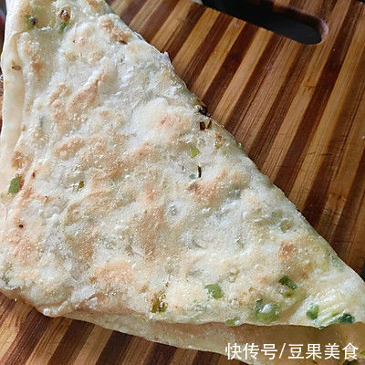 中筋面粉|三分钟做好葱花饼，做饭太简单