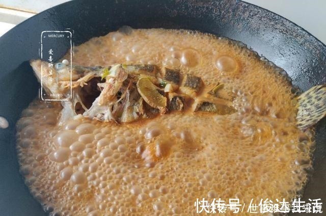 它是“四大淡水名鱼”之一,肉嫩刺少,可与刀鱼媲美,孩子要多吃