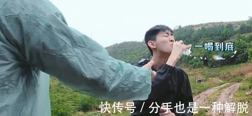 江小白|变形计中阔少狂饮江小白,二十分钟后嚎啕大哭,导演却笑喷了!