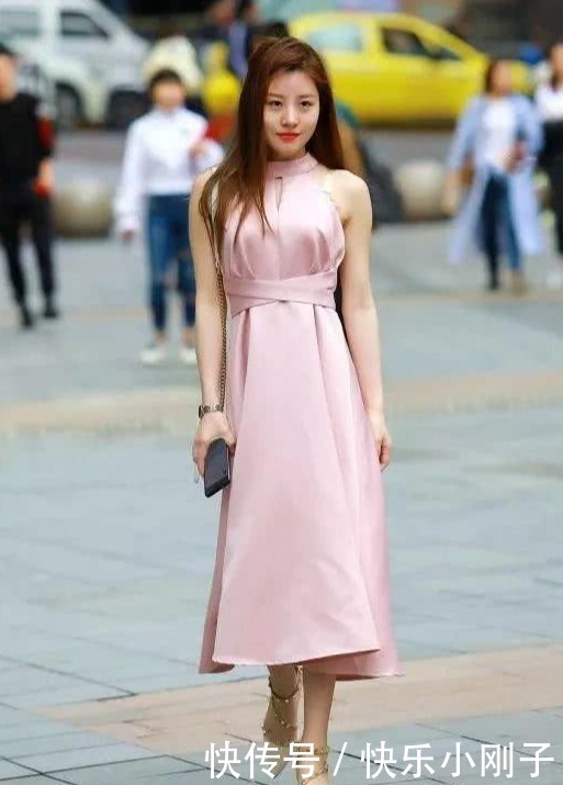 轻松|舒适时尚的美裙,轻松打造靓丽的造型,彰显年轻魅力