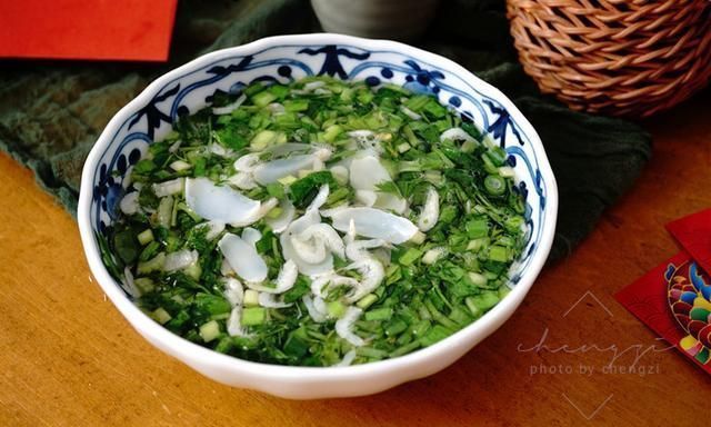 正月初七也称“人日”,记得吃七菜羹,每菜都有寓意,讨个好彩头