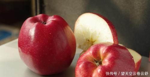 核桃|睡前吃苹果等于吃毒药养生专家告诉你吃3种食物的正确时间!