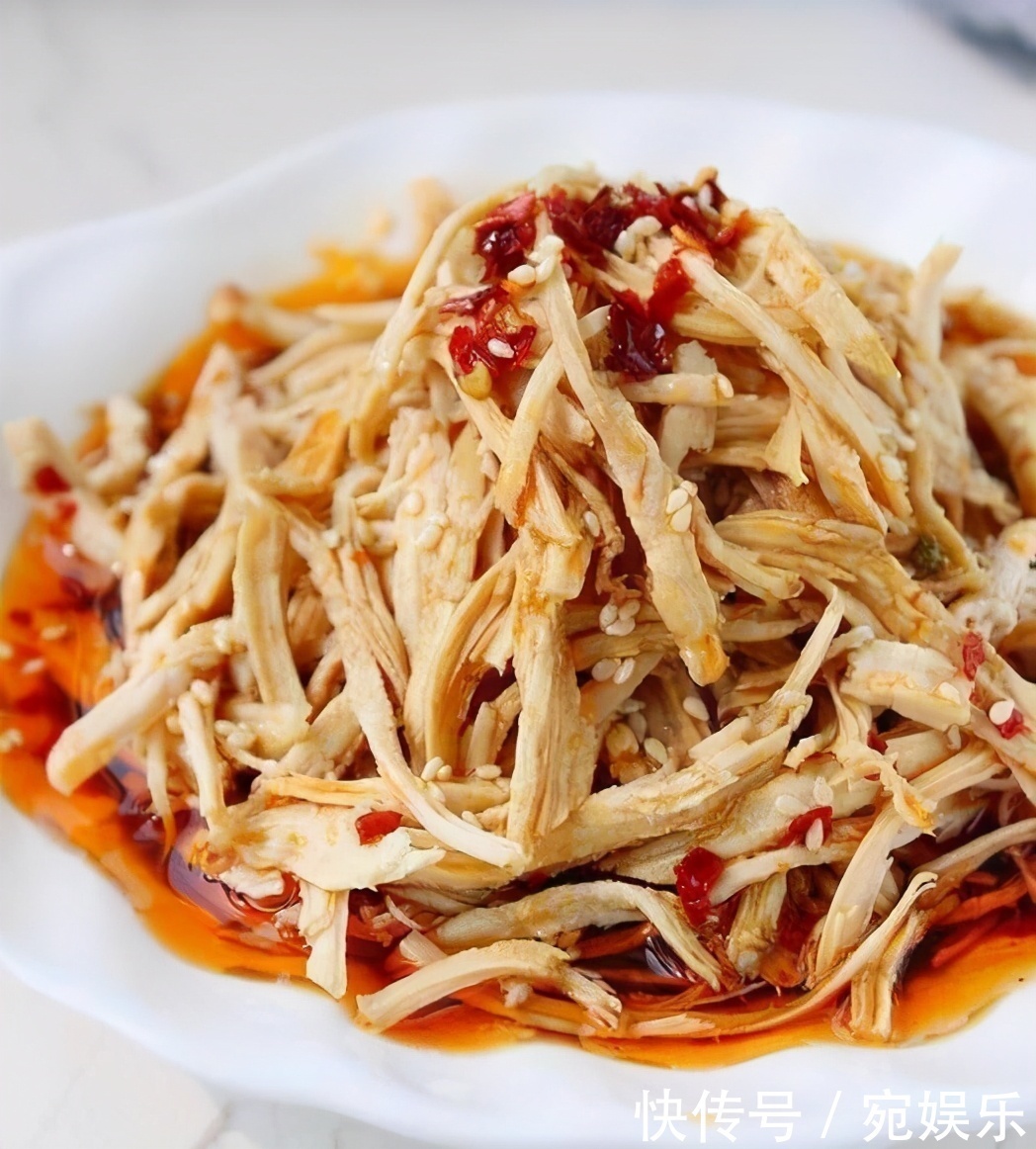 女性不想显老,不妨多吃几种食物,排出污血和毒素,保养子宫