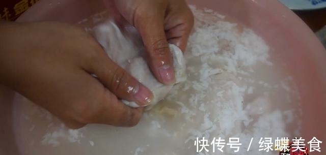 小苏打|酸菜炒大肠最好吃的做法，简单美味又下饭，看看你喜欢吃不？