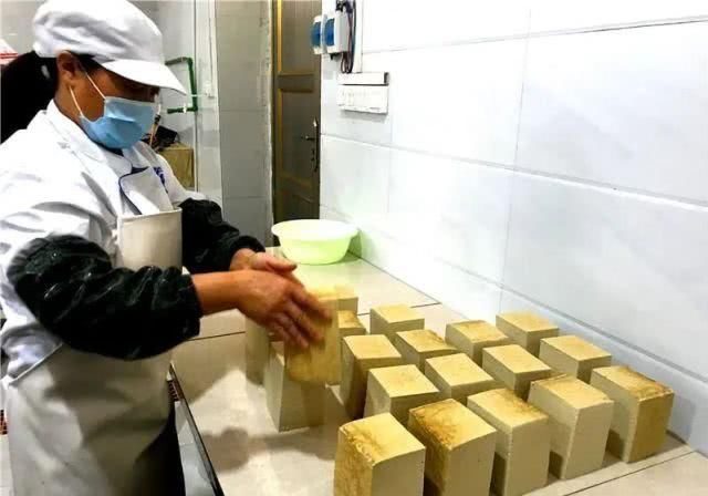 爷爷的爷爷传下来的“老土”手艺大山里“百年老店”成网红