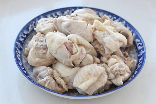  比黄焖鸡还好吃的辣炒鸡块，麻辣鲜香肉质不柴不硬，就是太费米饭