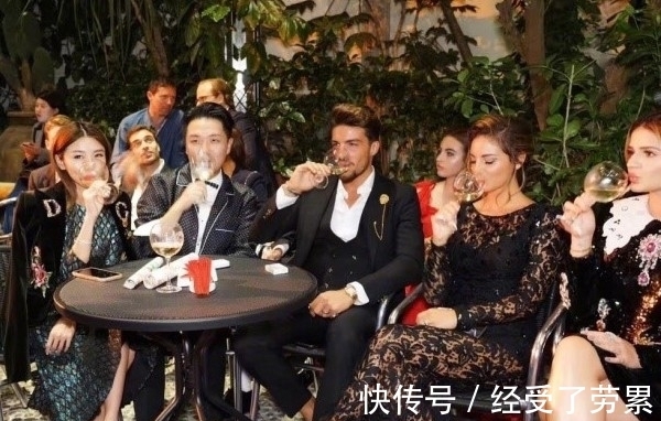 雪花秀|IT Girl护肤飞行日记,万米高空也能面部spa