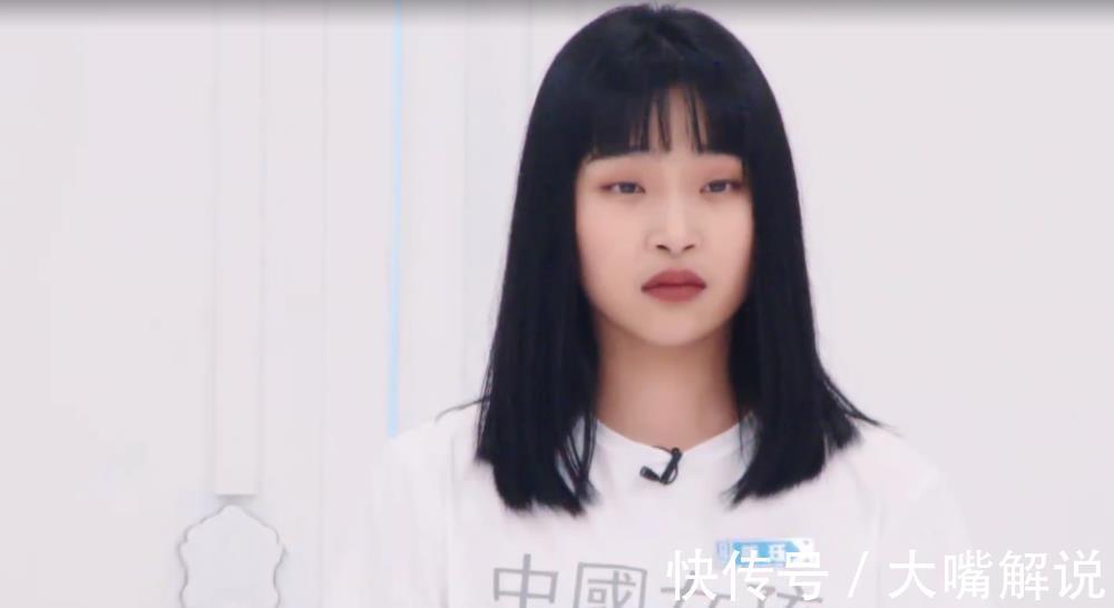 陈钰|蔡徐坤遇见和自己同年同月同日生的女孩，反而被女孩回复笑到了