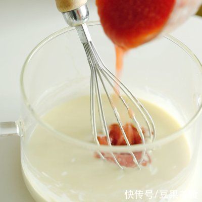 冰淇淋|你做的桃气奶酪冰淇淋,和饭店大厨相比,只差这一步