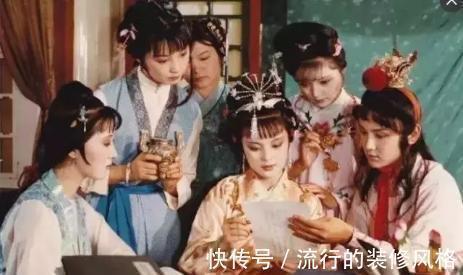 林黛玉@红楼梦:曹雪芹对薛宝钗有多狠?所有的正面夸赞,都跟着否定打脸