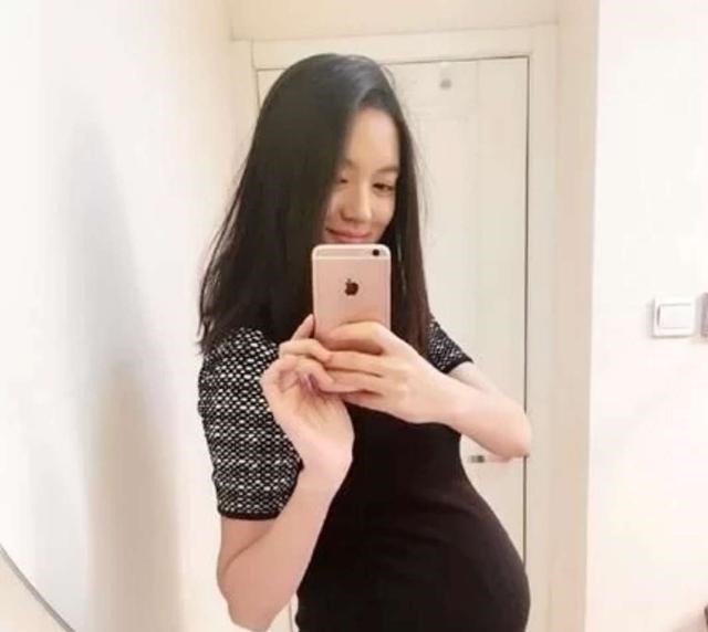 对手机|孕妈能玩手机吗这4种玩手机的方式,可能造成胎儿发育迟缓