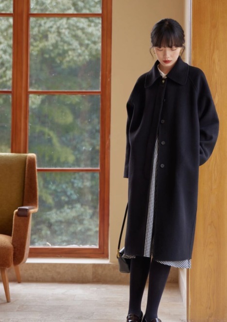 美眉 新年衣服不用买太多,这3件就足够,最后一件太有气质了!