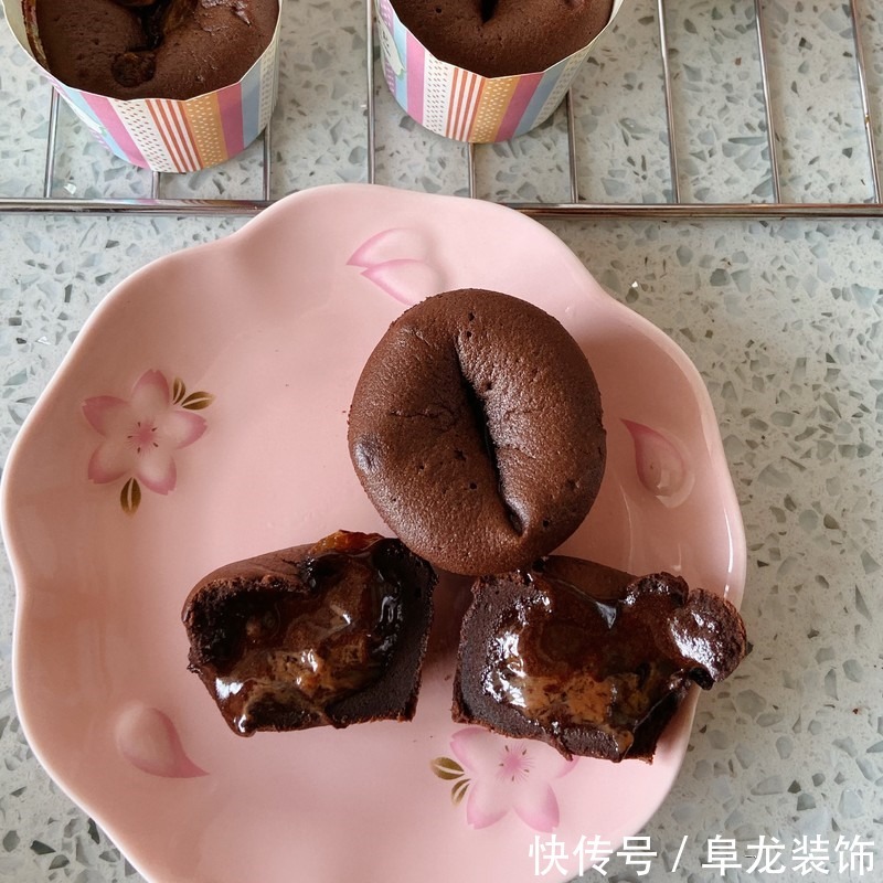 生巧|超火韩式巧克力爆浆布朗尼,好吃到流泪!!