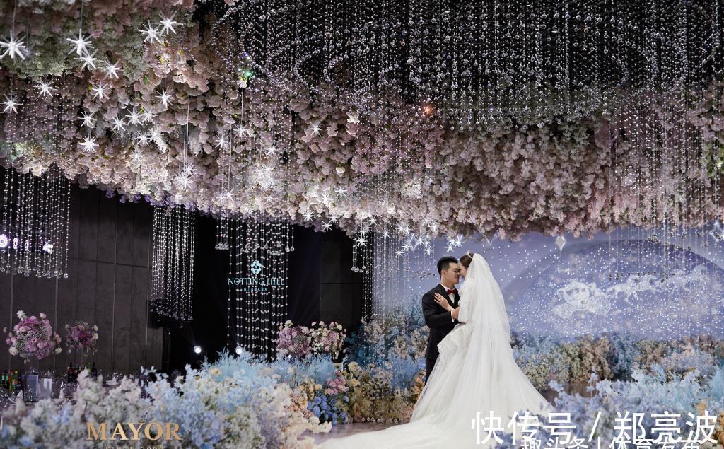 奥运名将|两大奥运名将结婚!石智勇迎娶排球美女,跑步女神在跑道完婚