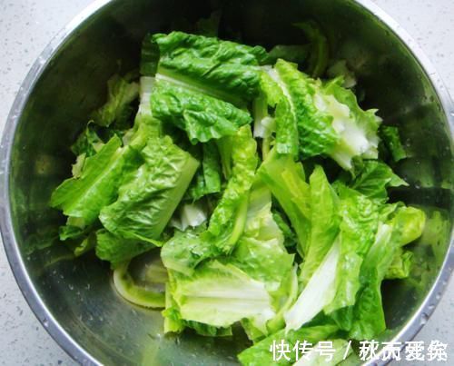 小馋猫|晚饭吃它等于“天然泻药”,百吃不腻,隔夜排便,口臭没了,越吃越瘦