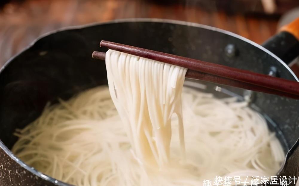 好吃|面条这样做太好吃了，一周吃7次都不嫌多，一次做一大碗都不够吃