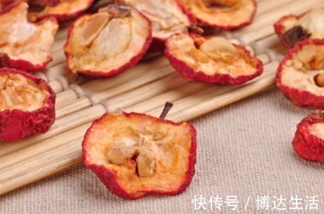 身体|山楂和它一起泡水喝,7天后身体会发生惊人的的变化,你知道吗