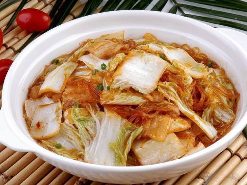 白菜别再清炒了,这样做比肉菜还好吃下饭,吃一次就爱上了!