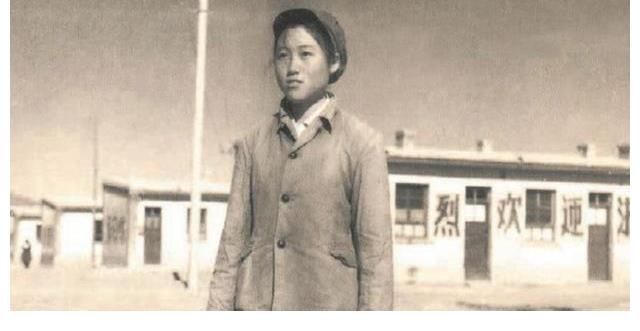 亚洲周刊@李银河与出租车司机的''跨性别恋情'':曾坦言可能会步入婚姻殿堂