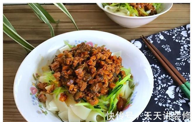 腌笃鲜|宅家10天不出门，和孩子2个人的午餐吃点啥？家常便饭吃得香