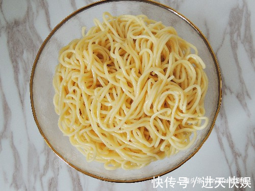 炒面的正确做法,根根分明,好吃不粘锅,连吃一星期都不腻