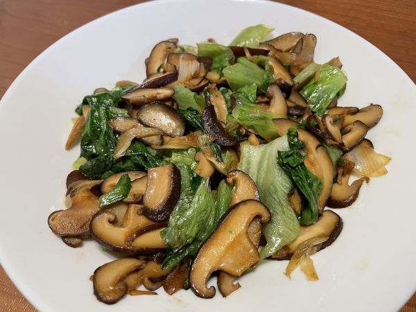 香菇炒生菜