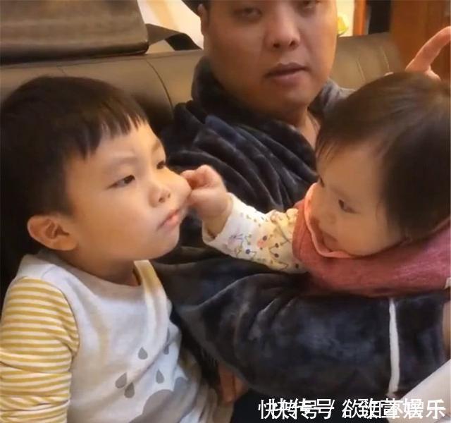 多子|孕妈生下双胞胎后,突然大喊“等一下”,医生检查后发现意外之喜