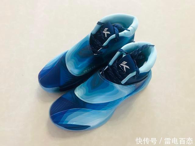 安踏KT6开箱体验!“大道至简”淋漓尽致,但丝毫不缺科技创新!