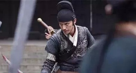 佩刀@一刀足以砍断马头的绣春刀 为何会起这么秀气的名字!