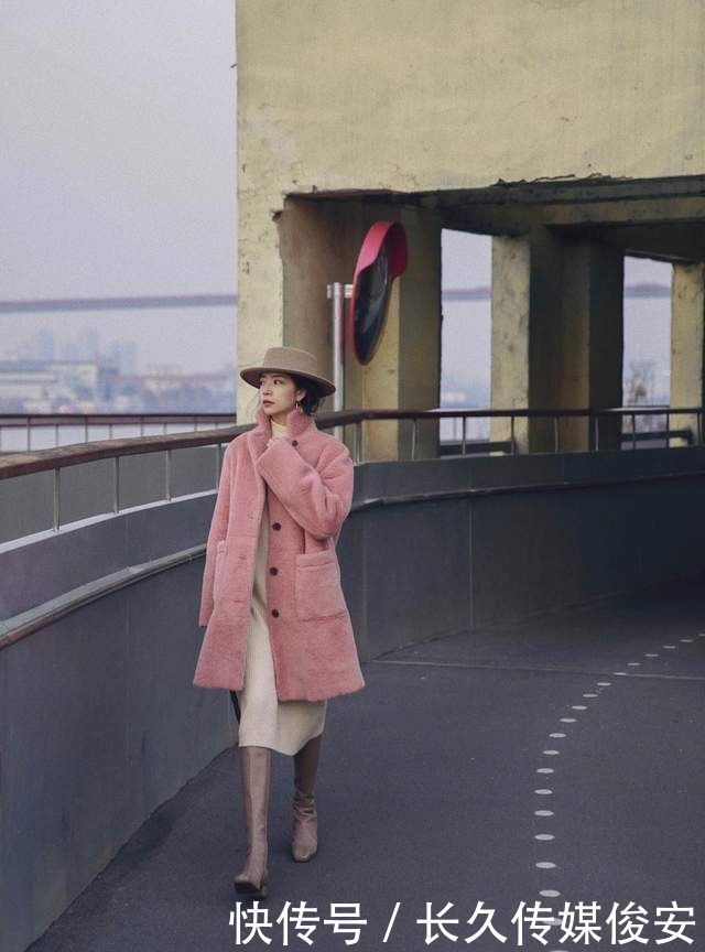 穿法|大衣的贵气,还需要“靴子”来演绎,学三木的穿法,你也时髦高级