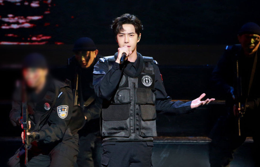 主持人没白当？王一博《冰雨火》暂定档，芒果台为其预留黄金时段