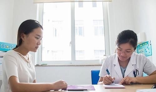 纸巾|女性在小便后,要用纸擦一擦吗?怎么做才正确?医生告诉你