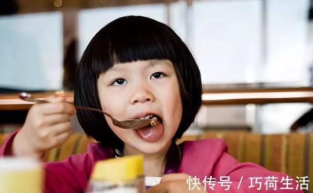 骨头汤|婆婆一碗骨头汤,将2岁女儿送进医院,医生:再喝身体就虚透了