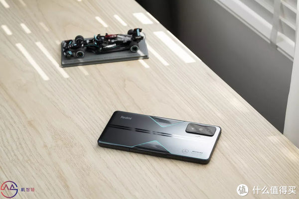 冠军版|Redmi K50电竞版测评：关于“游戏手机能否作主力机”的答案