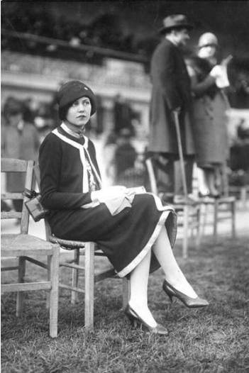 老照片 20年代的法国巴黎 时尚的巴黎女子