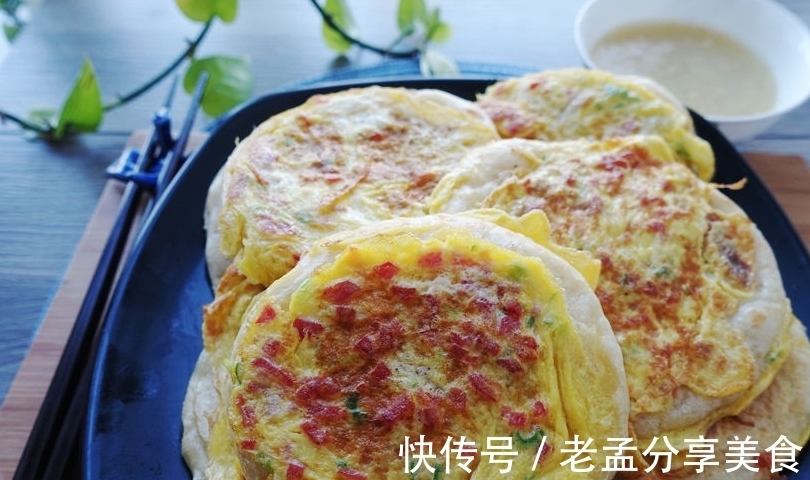晚上用筷子搅一搅和好面，早上十多分钟暄腾腾的早餐鸡蛋饼上桌