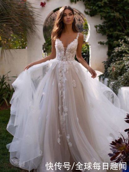 新娘|美国新娘控诉继母抢风头，有意穿着白色蕾丝裙参加她的婚礼