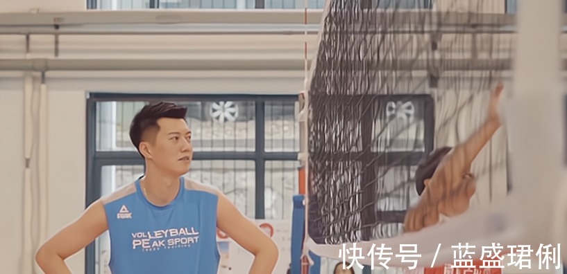 江苏男排|女排新教练受质疑,教导李盈莹为时尚早排协见证,蔡斌高见!