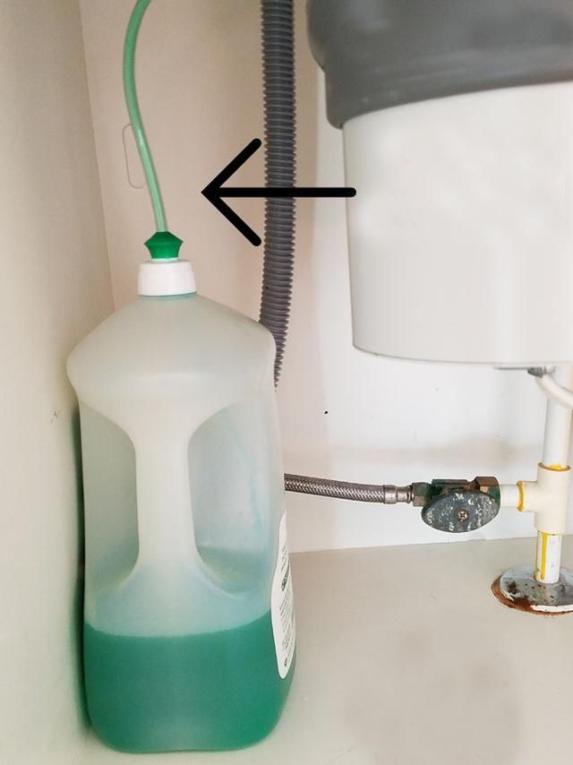 洗了20年碗才发现，水槽边的小孔，用途真厉害，聪明人都在这样用