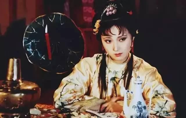 表演太出色,风头盖过陈晓旭,邓婕才是《红楼梦》中人