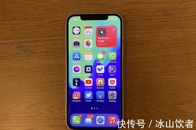 从6799元跌至4899元，苹果A14+128GB，经典iPhone已重回低价