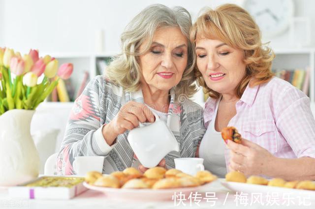 高蛋白食物|老年人该怎么补充蛋白质?营养师:常吃6种食物,一般不会缺乏