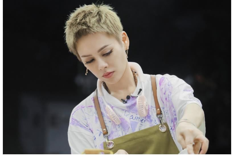 嘉宾|黄晓明努力做老好人，也掩盖不了《中餐厅》的尴尬和矛盾