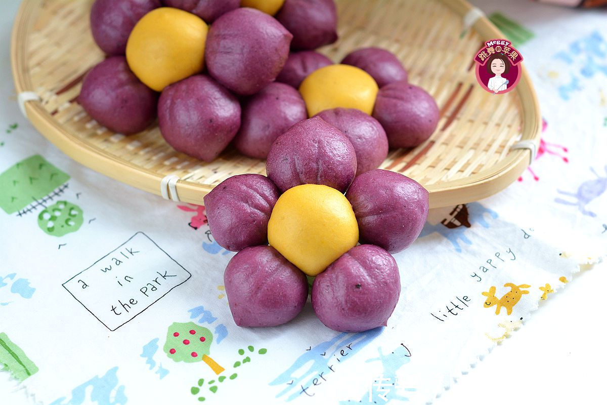 手货|南瓜紫薯成抢手货,做成馒头暄软香甜惹人爱,一次发酵省了1小时