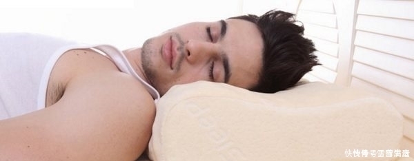 薰衣草|枕头里塞点它，治失眠降压又清热！试上一个月，效果你意想不大