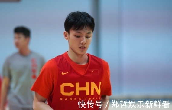 国家队|1.78米怎么了?徐杰攻守两端完虐日本后卫线,他成为男篮最大惊喜