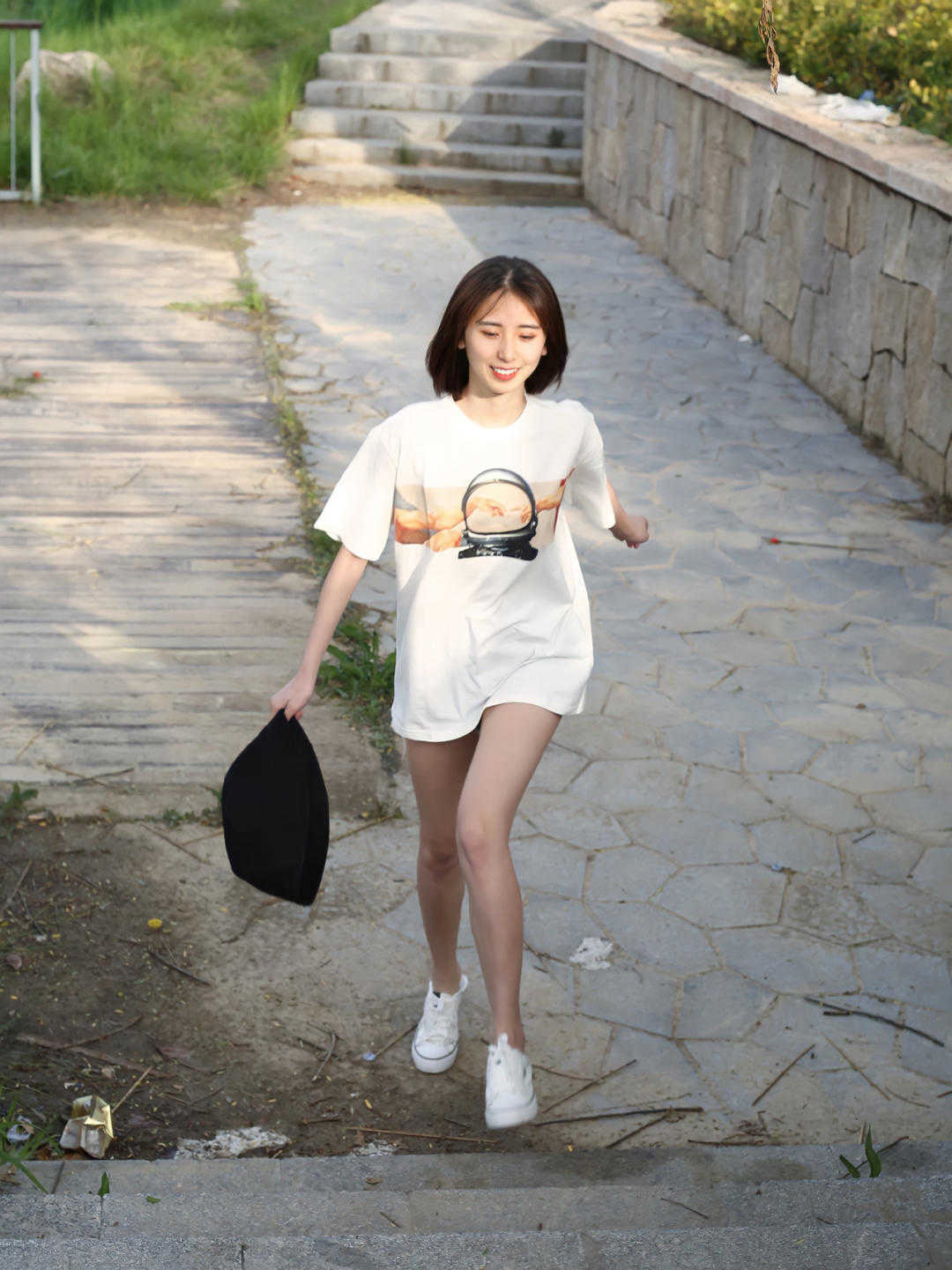 一繁一简|拥有小心机,简约变气质,聚会这样穿就对了