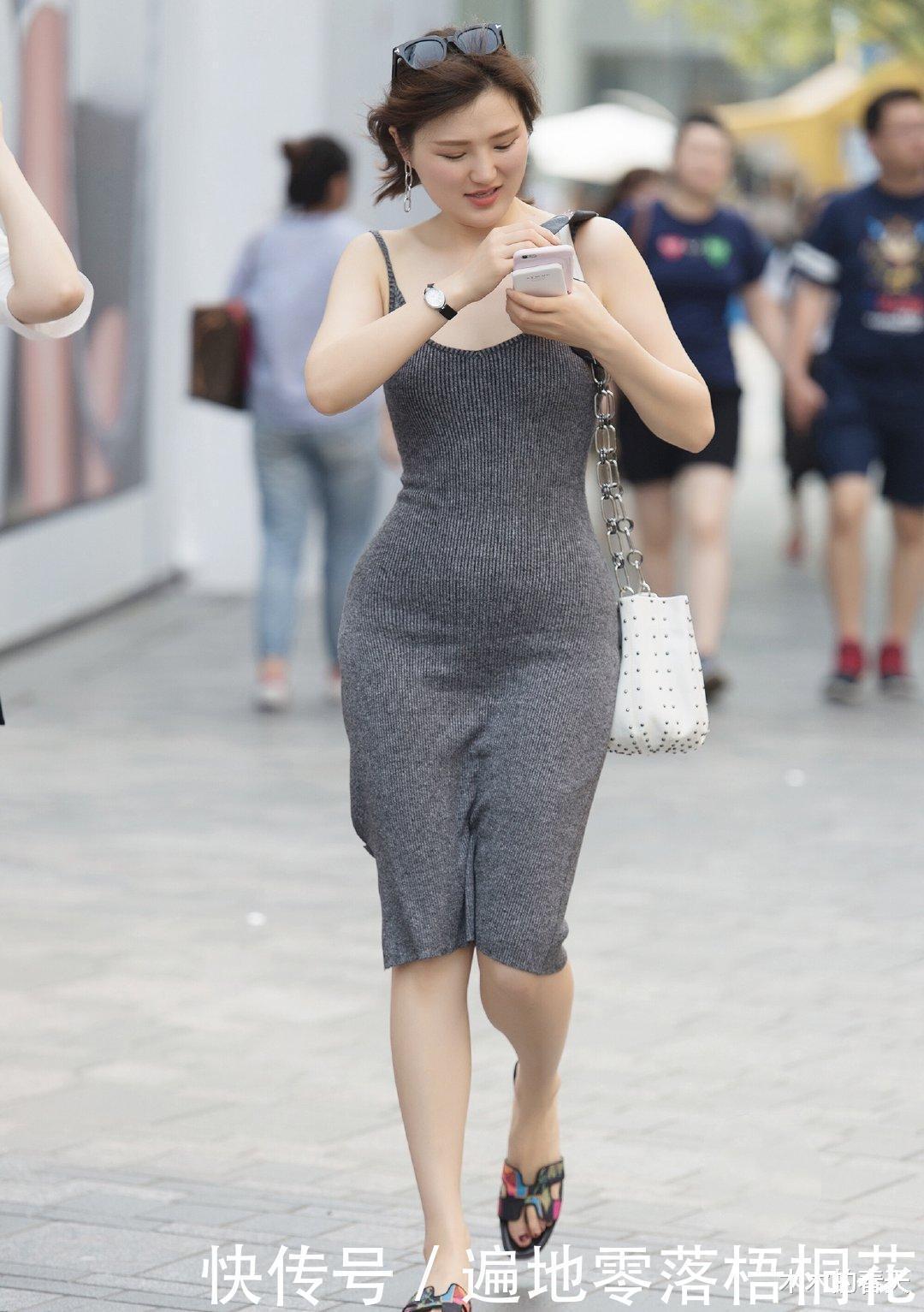 连衣裙|连衣裙穿出时尚感,还能彰显浪漫柔情的一面